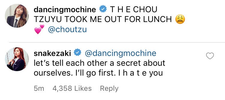 Hirai Owow makes her first fansign appearance and ends up being the fangirl