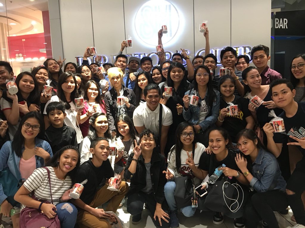 orlandzzz's tweet photo. Am really thankful i met and known different kinds of people because of @iamsofiaandres Love you guys! 
Happy Anniversary Sofianatics https://t.co/p1vB83nnmc