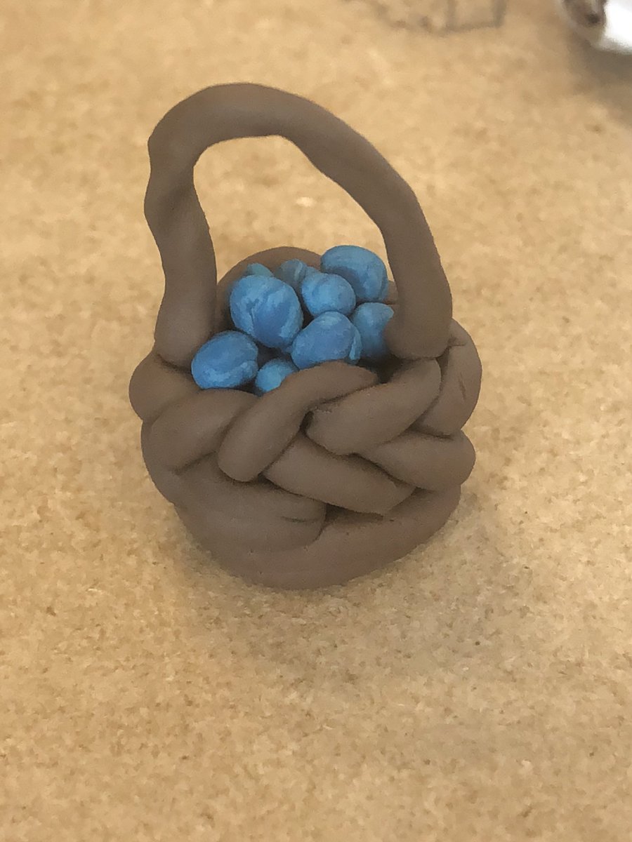 MadameRichardl's tweet photo. Using clay to represent Atlantic Canadian culture! #ScienceHumaine 9#merciMmeLeger https://t.co/g5T639H0Wq