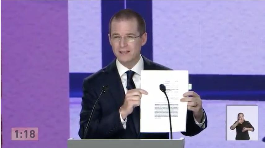 ManuelGranados_'s tweet photo. #ConAnayaPorMexico @lopezobrador_ no contesta las preguntas de @RicardoAnayaC. #AMLO quiere imponer al fiscal, así lo ha dicho en su proyecto de nación. #DebateINE @PRDMexico https://t.co/u1MFYxNF7R