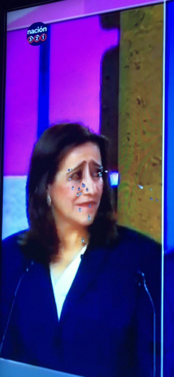 m1l0k's tweet photo. Que Pinche Lloradera de los candidatos nada más les embona la de @lopezobrador_ #DebateINE #AMLOPresidente #DebatePresidencial #Debate18 https://t.co/JmJkND4gZm