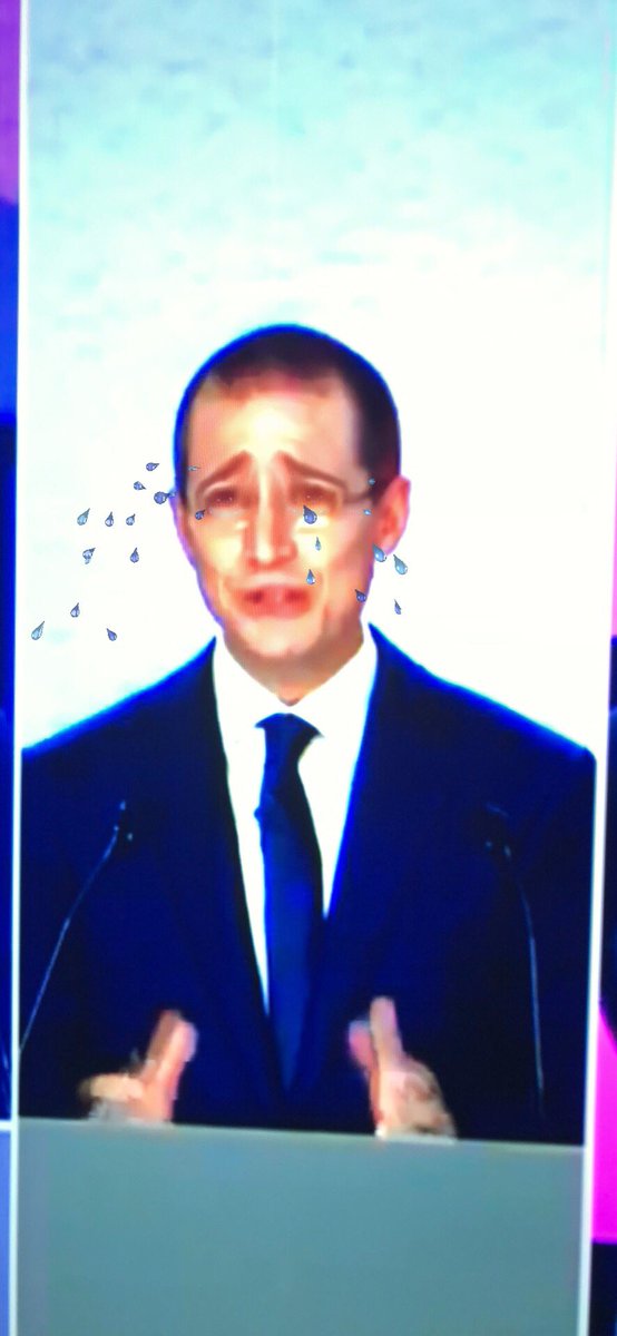 m1l0k's tweet photo. Que Pinche Lloradera de los candidatos nada más les embona la de @lopezobrador_ #DebateINE #AMLOPresidente #DebatePresidencial #Debate18 https://t.co/JmJkND4gZm