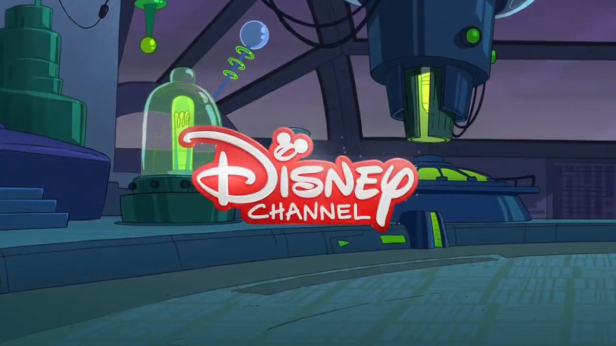 2ndDimensionYT's tweet photo. Note the floor pattern in both images - they are the same, so scene 1 takes place w/ Doof. The visual style of the crossover appears to be rectangles rather than triangles w/ usual P&amp;F https://t.co/oMQMl8nc3K
