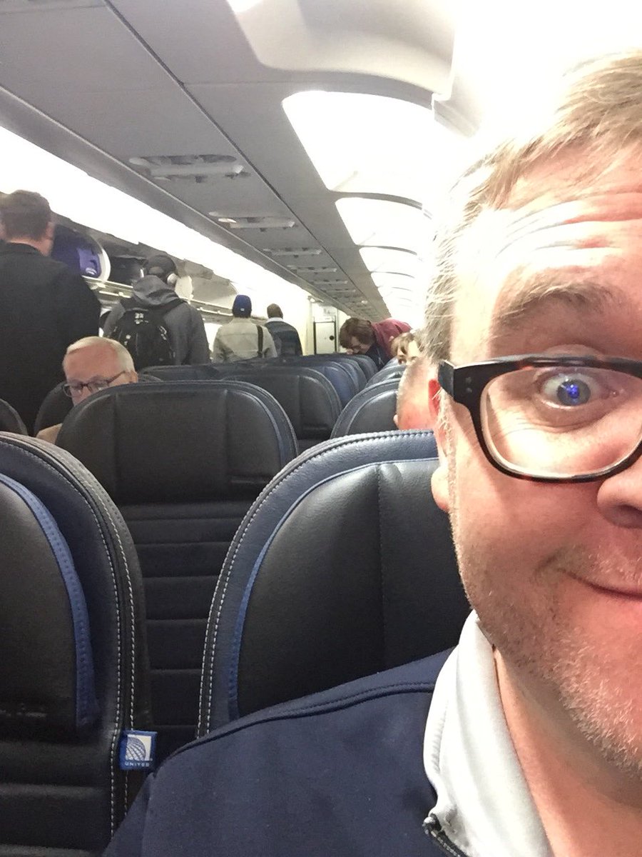 gkehrer's tweet photo. Seatbelt buckled. Tray & seat in upright & locked position. Next stop, #MSP for @iCSUsers #iCSUsers18 @NEWSCYCLE_News https://t.co/YMqdhfiEa4