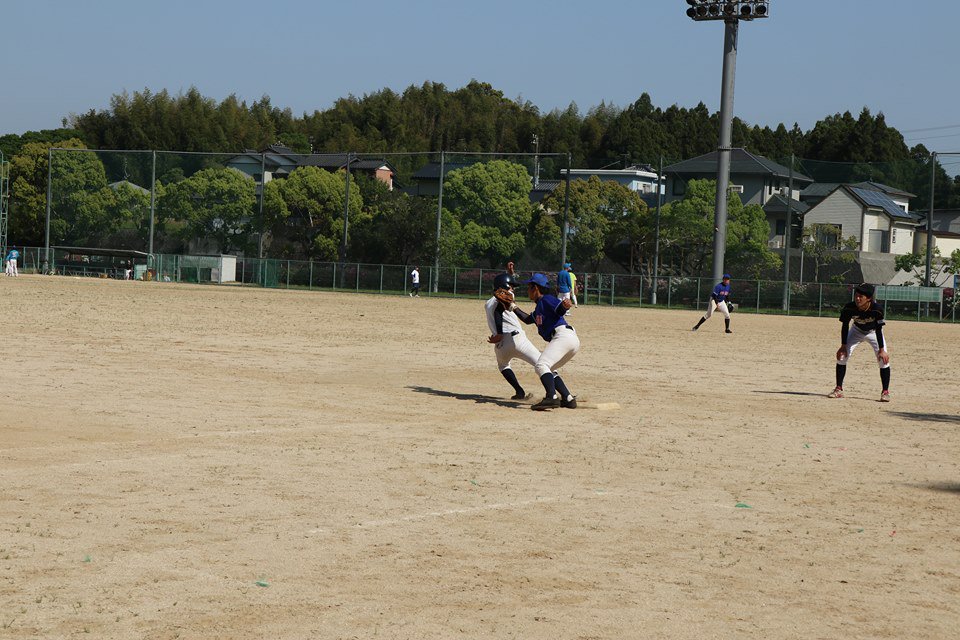 高知医療学院 野球部が新メンバーで始動 今年は 打ちます 守ります ちょっと違います 近森病院附属看護学校 土佐リハビリテーションカレッジの野球部と練習試合でした 皆さん ありがとうございました また よろしくお願い致します