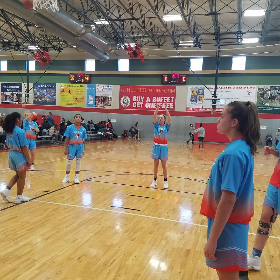 CLadybball's tweet photo. The girls won all 4 games in their pool in the Heart of Texas Showcase Tournament in Frisco, Tx. They are now 15-0! Amazing group of girls... They are so fun to coach! #Focused #CCTHUNDER #BALLERS #Neverquitmentality https://t.co/XLDnm35oSk