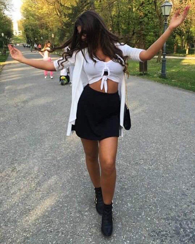I will be fully NAKED in PUBLIC 😈 Watch me live: goo.gl/wHfPFx