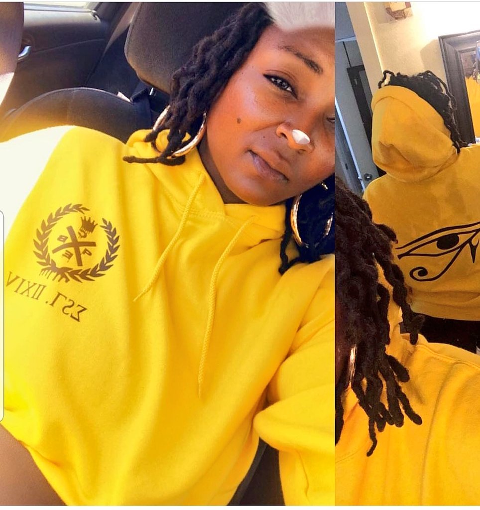 PcbEmpire's tweet photo. It's Always A third Eye & a Beautiful Girl That Catch are Brand & Rock It !
#PCBEMPIRECLOTHING #pcbreeflogo
#Support & #Love
#PCBEMPIRE #Pcbproductions
#CustomMade #pcbempirestudios
#lahabra #LosAngeles #pcbtakingoverla #CustomPrinting
#ADCLLC #PcbBrand https://t.co/nf72EnJdTo