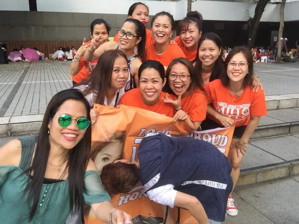 MihonaticsHK's tweet photo. Selfie muna with ate @rubymarbella yung isa nilamutak na si miholabs @realmihonishida 😂😂😂😂
#SIFYYolo https://t.co/4bOyTOh1Vp
