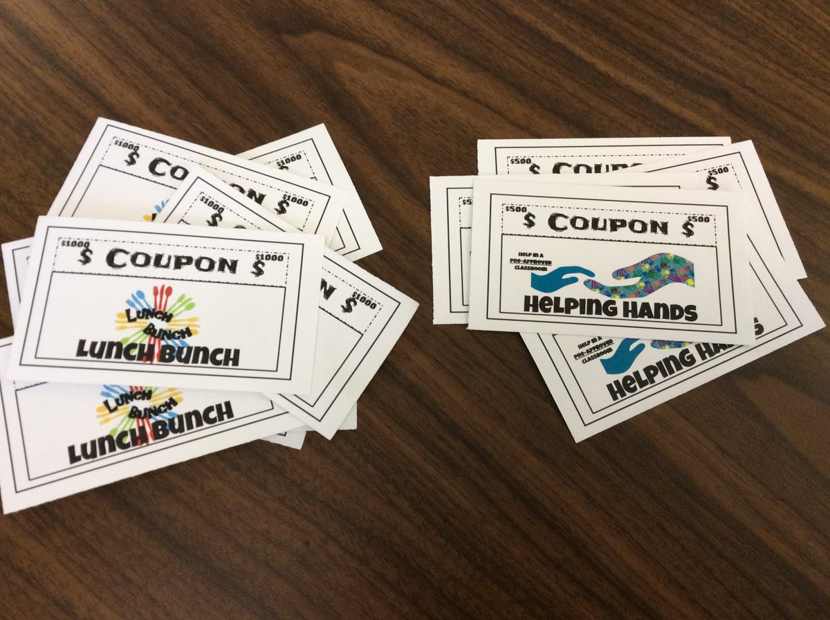 spsfalcons3's tweet photo. More Economic fun from last week! Guest speakers giving advice from last year, creating budgets, applying for jobs, and purchasing coupons! @spspbl @gakroenke @TeamMeyerSPS #makingitreal #relevant https://t.co/4YtfE7OQx3