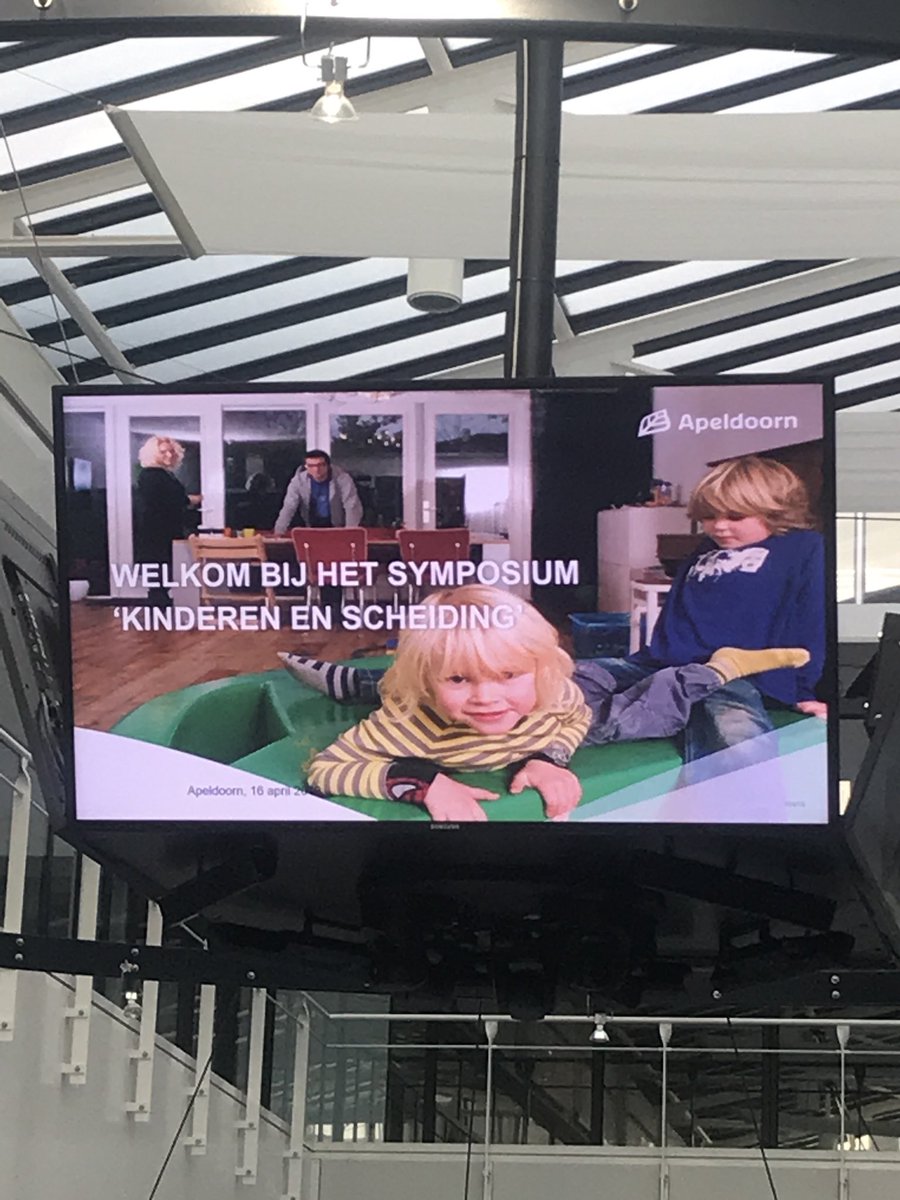 Iris Gündel tweet media