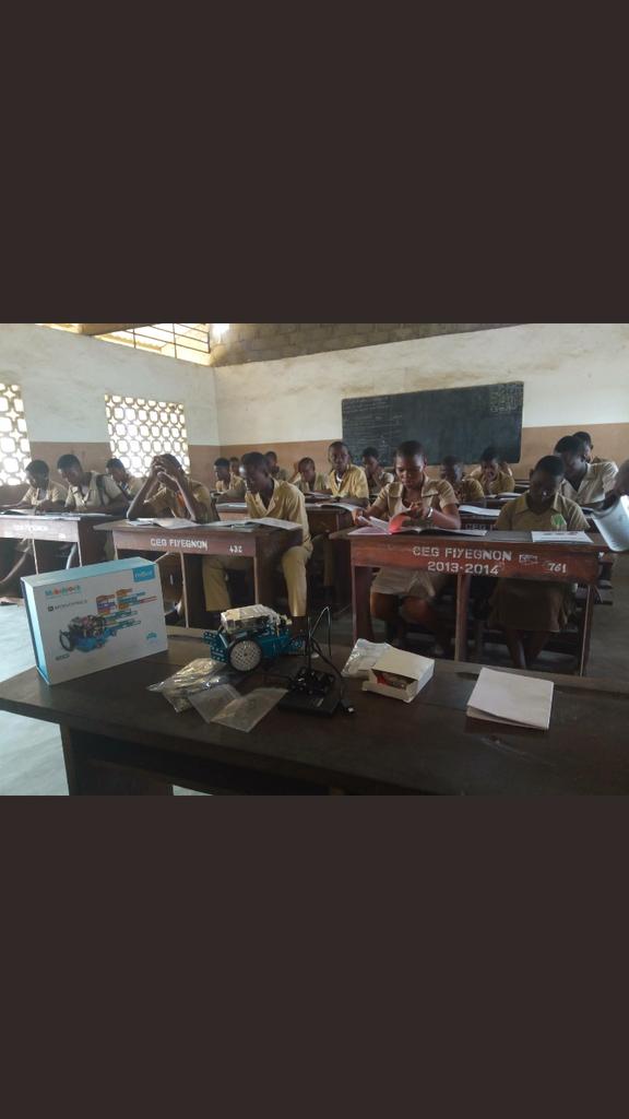 CSI_BENIN's tweet photo. * الوصول الى القمة يبدأ بالتعليم *
ساهم معنا في تحقيق رؤيتنا لتعليم وتمكين أبناء المسلمين في #بنين
 #تعليم #education https://t.co/13iVcXfPNb