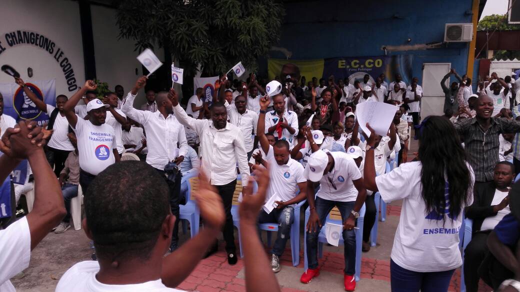 RdcVision's tweet photo. #Kinshasa: Les jeunes de @Ensemble_MK s'organisent autour du programme de @moise_katumbi: Réunion de prise contact entre les présidents des Ligues des jeunes/partis politiques membres de #Ensemblepourlechangement! #22avril2018 https://t.co/D1rYDbvBKC