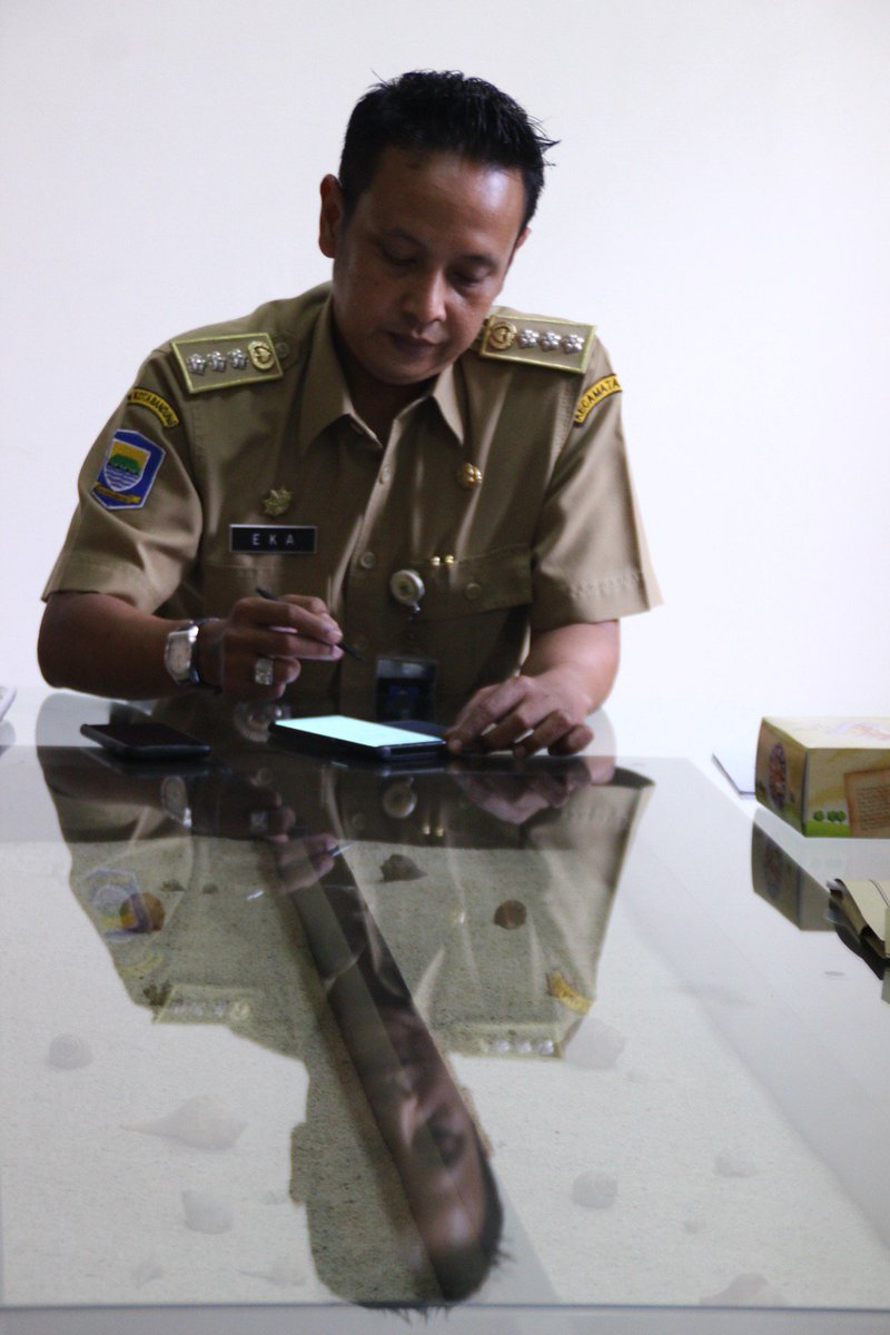 KecBojongloakal's tweet photo. Rapat Persiapan Lounching E-Waroeng dan Penyaluran BPNT se-Kecamatan, @ekataofik @willyudia @HumasBdg @pembdg @Dinsos_BDG https://t.co/C4JfWWXrix