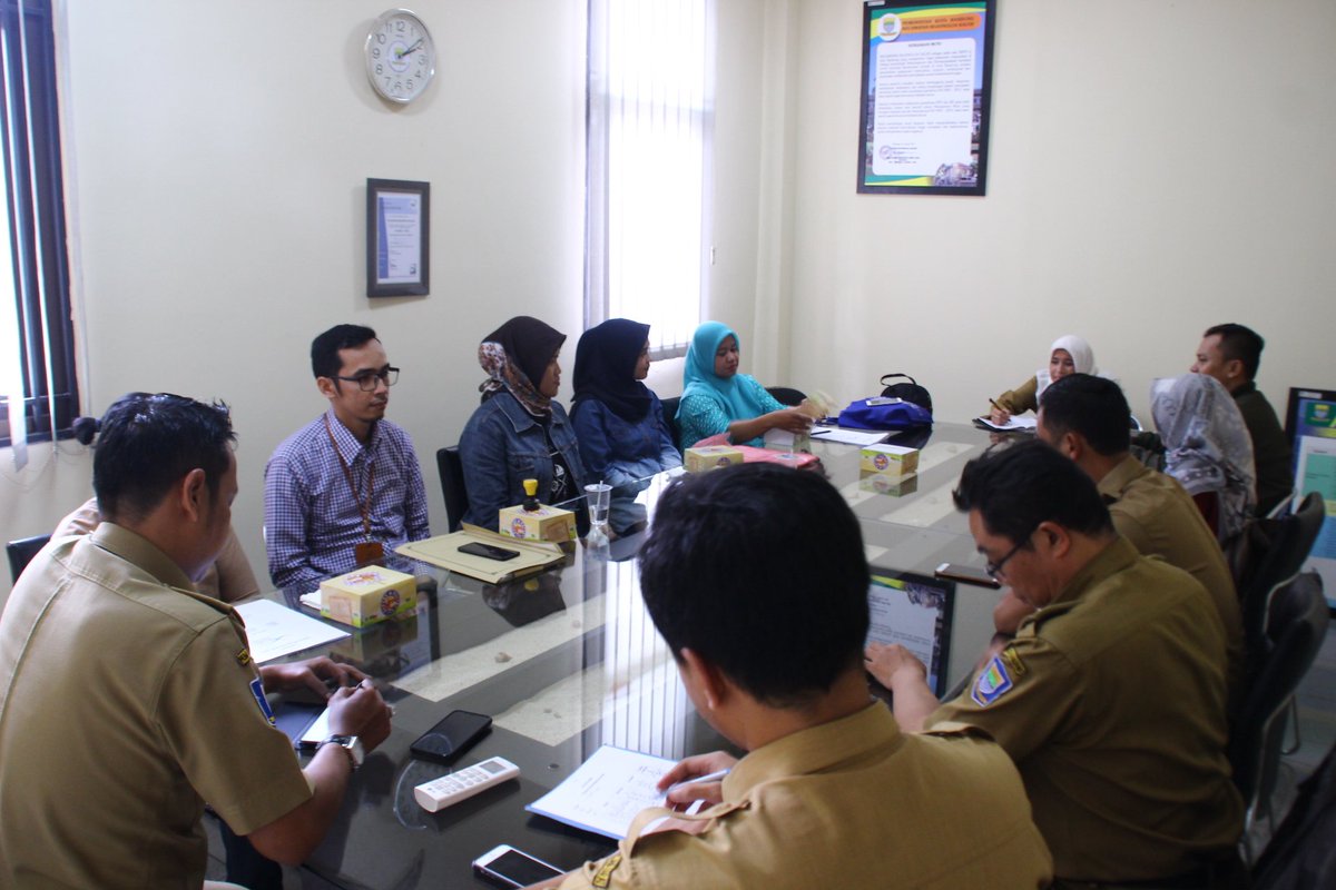 KecBojongloakal's tweet photo. Rapat Persiapan Lounching E-Waroeng dan Penyaluran BPNT se-Kecamatan, @ekataofik @willyudia @HumasBdg @pembdg @Dinsos_BDG https://t.co/C4JfWWXrix