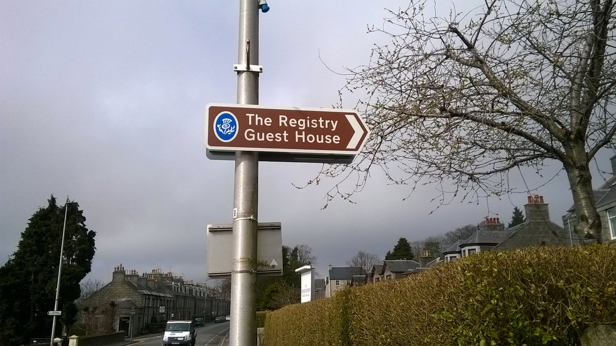 registry2332's tweet photo. new sign...doesn't it look great https://t.co/S93RTXSZqh