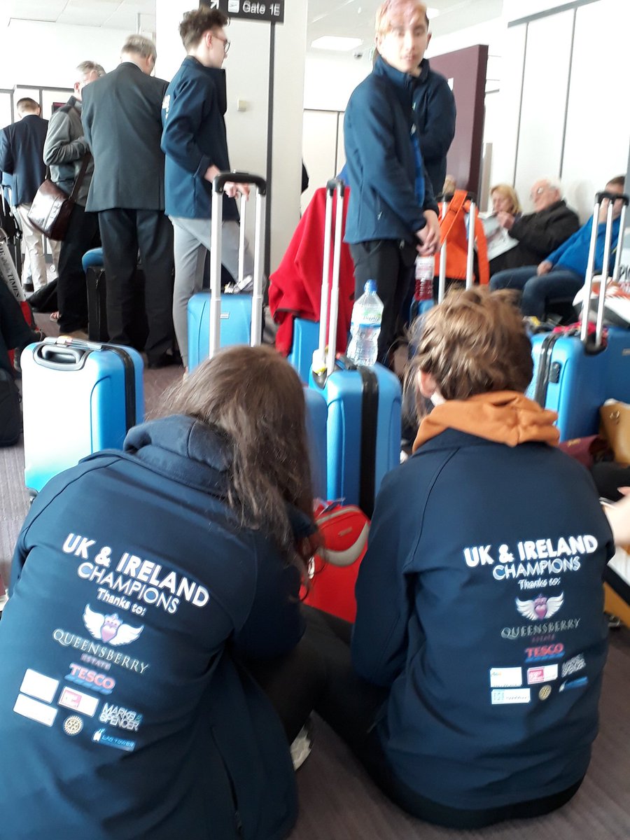 DTWHA's tweet photo. Team GLIC at Edinburgh Airport and raring to go! @WallaceHallSch @FLLUK @GlicFLL https://t.co/znSS4Si8GJ