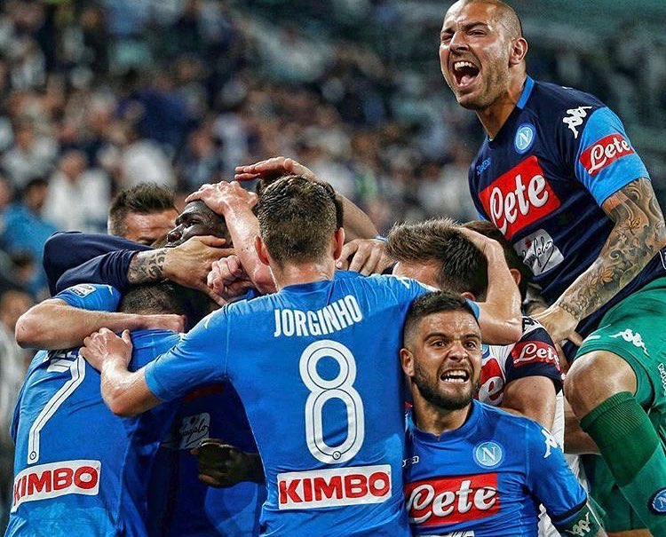 Umbertone2's tweet photo. UNA GIOIA INDESCRIVIBILE, TUTTI INSIEME, FORZA NAPOLI!! @RafAuriemma @robertosaviano @CLEMENTINOIENA @ClementeRusso @decarofabio #napoli @Lor_Insigne @SepeLuigi #naples #JuveNapoli #ForzaNapoliSempre #SerieA #23APRILE #buongiornonapoletani https://t.co/CnsHDWuHMy
