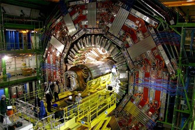 уничтожение мира адронный коллайдер. эксперимент alice церн. адронный коллайдер новосибирск. адронный коллайдер церн. детектор элис на большом адронном коллайдере.