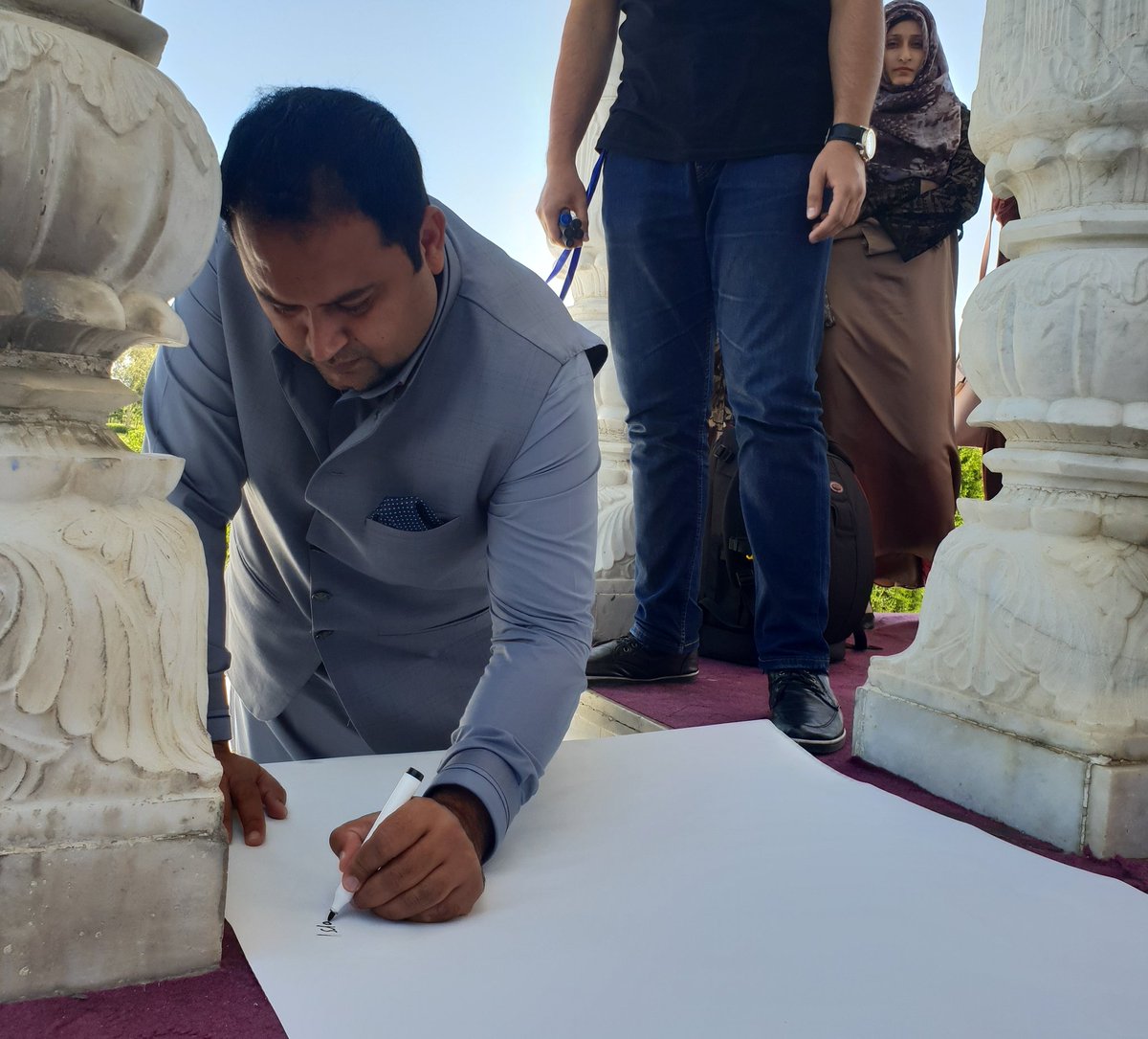 PycnOfficial's tweet photo. Deputy Mayor of Islamabad recorded his message that we should clean our Islamabad green

#springcleaning @SPGlobal @ShakeelRamay https://t.co/KsdWKYF0pY