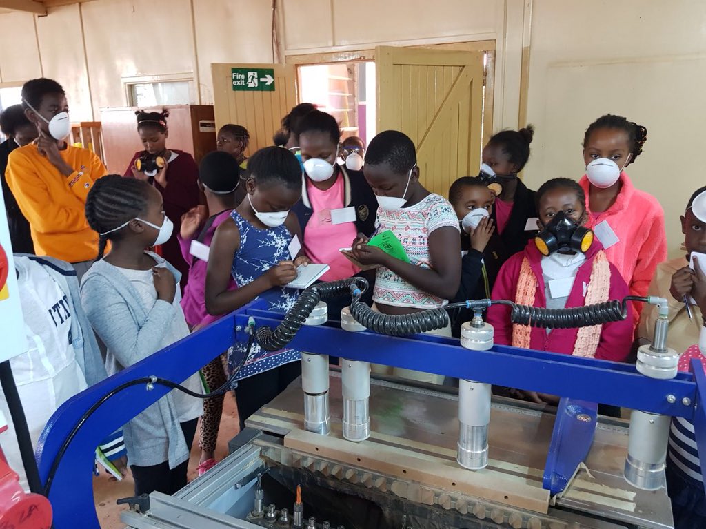 CCiiru's tweet photo. #KidGoTech #MakerSpace day 1 a huge success! We look forward to the next sessions, discussing #Manufacturing in Kenya with children and the importance of it to our economy.
@KAM_kenya @MadeItInAfrica @DWteVelde @bantigito @daktari1 @njorogep @Trade_Kenya @bobcollymore https://t.co/MaUw4mNm5z