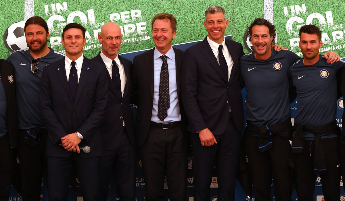 ManpowerGroupIT's tweet photo. Siamo onorati di avere contribuito insieme a @Inter, @CSInazionale e #suning all'inaugurazione del Centro Polifunzionale a Tolentino per sostenere le popolazioni colpite dal sisma. Un Gol per Ripartire. #talento #lavoro #cultura  https://t.co/7s9FNz4Ji6 @ribarberis https://t.co/EWYeZSqlVw