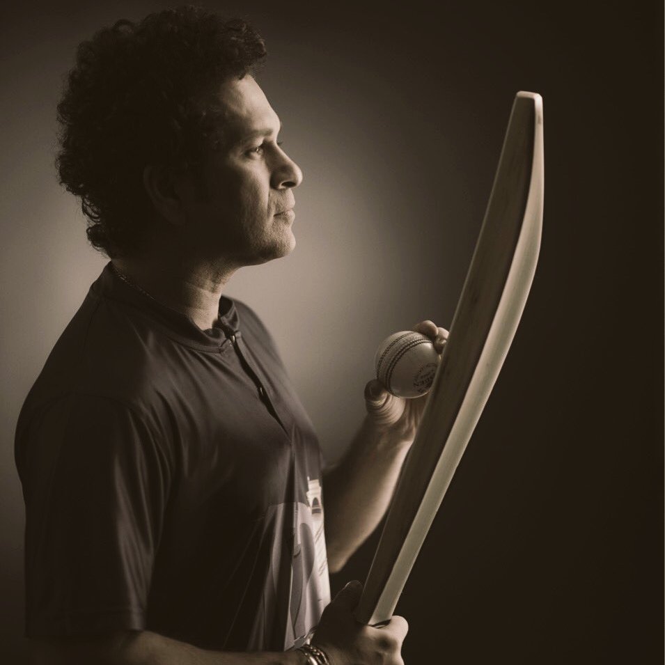 Here's a small pre-birthday surprise for you all!! I'll be live chatting with you all on the afternoon of the 24th on my app #100MB. Stay tuned for updates and see you there.

pbl.cm/100mbapp