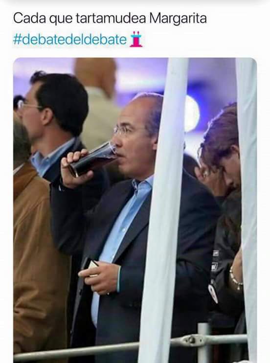 ClaraIlich's tweet photo. #DebateINE con razón se hizo alcohólico, Imagínense vivir con ella 😂 https://t.co/NWEnFYCpxy