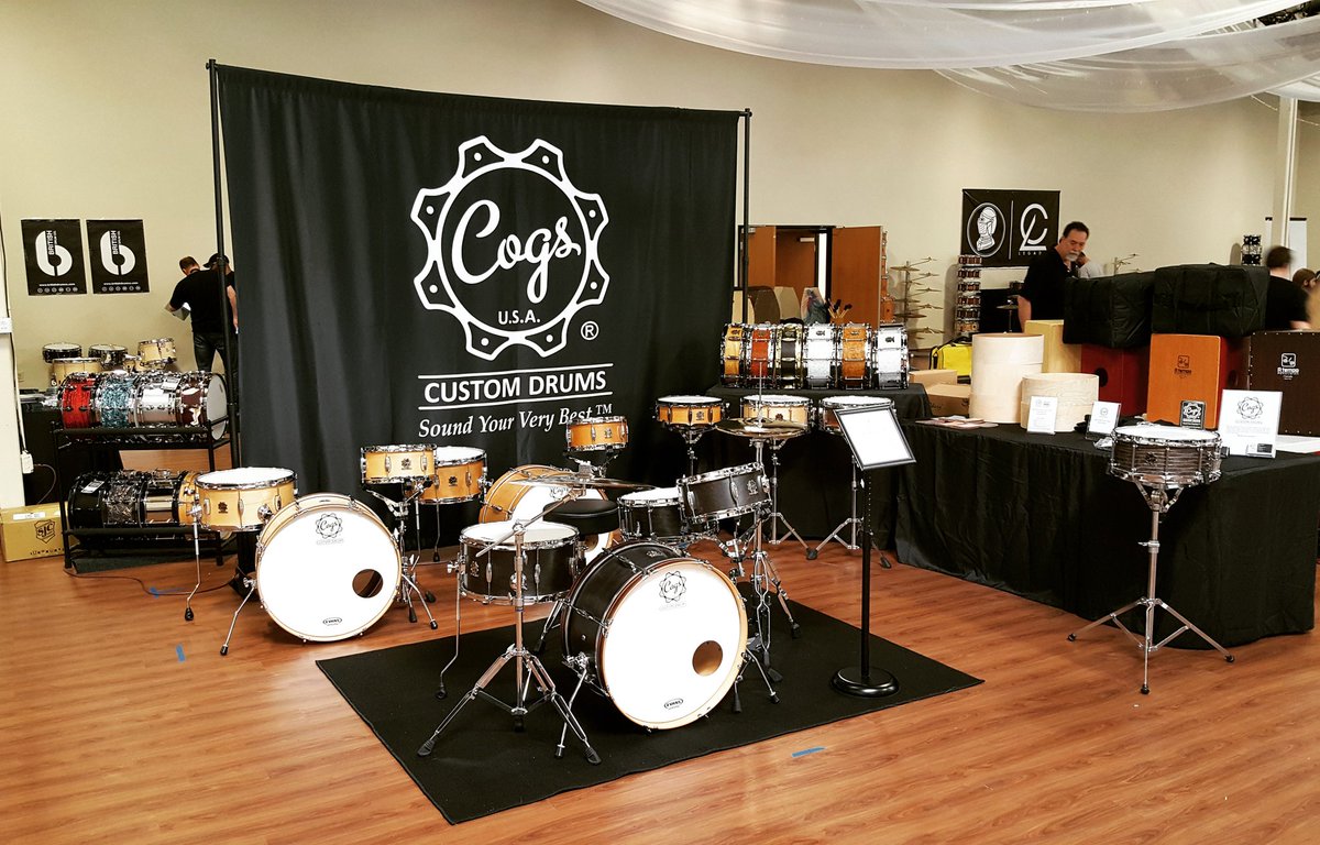 CogsDrums's tweet photo. Cogs Custom Drums at the SoCal Drum Show.
#cogsdrums #drummer #drums #drumming #customdrums https://t.co/6wNZ6T8RtF