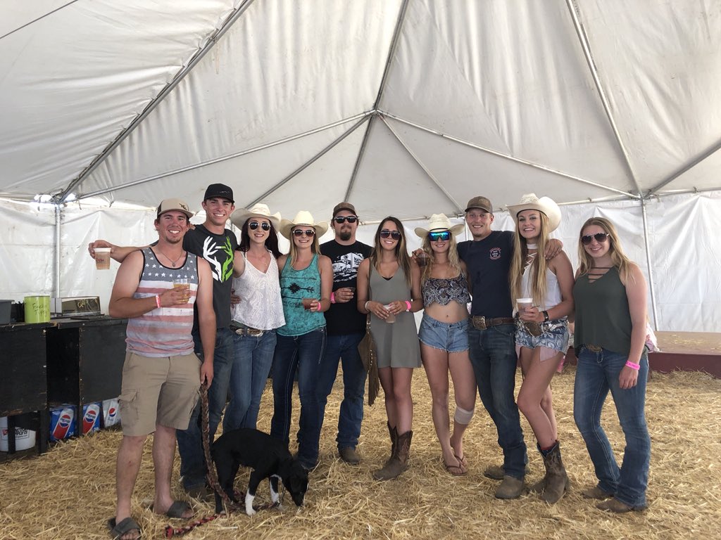taylaylayy's tweet image. Had such a fun weekend in Red Bluff! #redbluffroundup