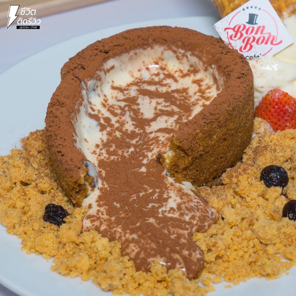 Tid_Review's tweet photo. #ขนมหวานโฮมเมด #สายชีสเลิฟเวอร์
ของหวานอร่อย บรรยากาศดี ที่ Bon Bon Cafe
ร้าน : Bon Bon Cafe 
พิกัด : เอสพลานาดแคราย-งามวงศ์วาน ชั้น1
#cake #frappe #whippedcream #baverage #BonBonCafe

#ชีวิตติดรีวิว #เรื่องรีวิวใว้ใจเจ๊
IG &amp; Twitter : ชีวิตติดรีวิว
LINE : @Tidreview https://t.co/I9W4RUH3sx