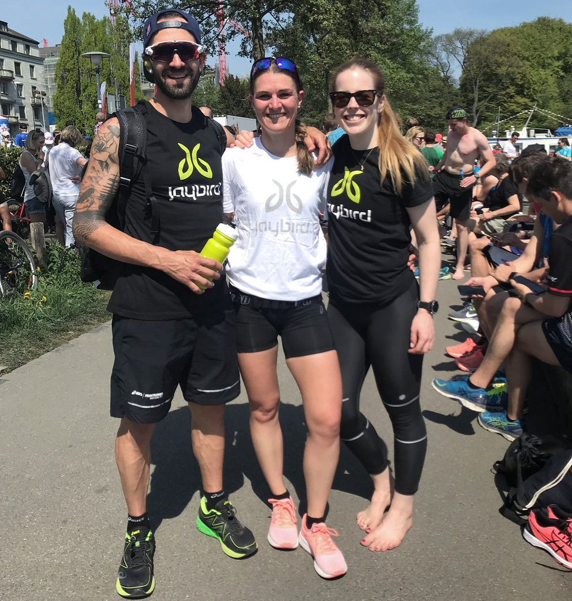 OnTheWayCH's tweet photo. We spent our #earthday 🌍 at the Zurich Marathon yesterday! Had a blast running the 10k City Run and the 17.8k Team Run! Happy  @jaybirdsport Team at the finishline 😍🎉🏃‍♀️

#jaybird #zürichmarathon #run #AsicsFrontRunner #jaybirdrun https://t.co/WllCmvU1cJ