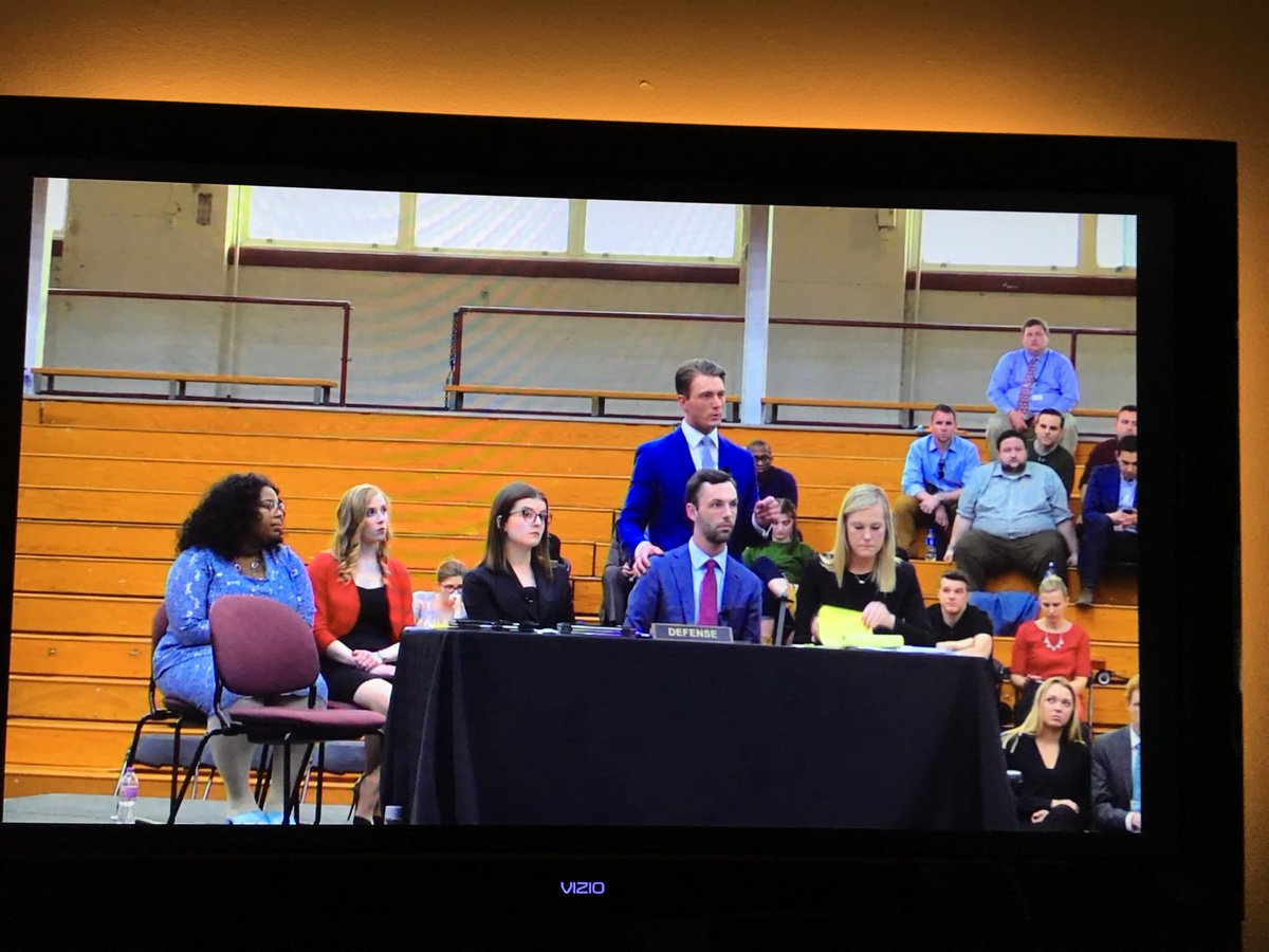jacobhlevine's tweet photo. @MiamiMockTrial #MMT #Mockhawks  #LoveAndHonor https://t.co/NTLtLpWiYx
