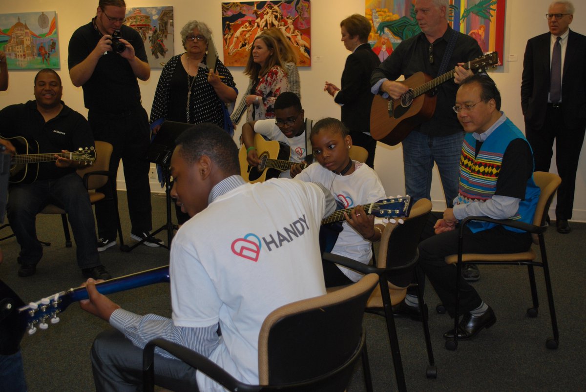 GuitarsNotGunsF's tweet photo. An amazing Sunday @ArtServeInc as our graduating students from @PompanoMiddle played for world renowned celebrity cellist @YoYo_Ma  - This is how #GuitarsNotGunsSFla helps #SaveTheChildren one at a time. #MusicNotBullets #NeverAGain #GetServed #Handy https://t.co/YJ7AHwsMwY
