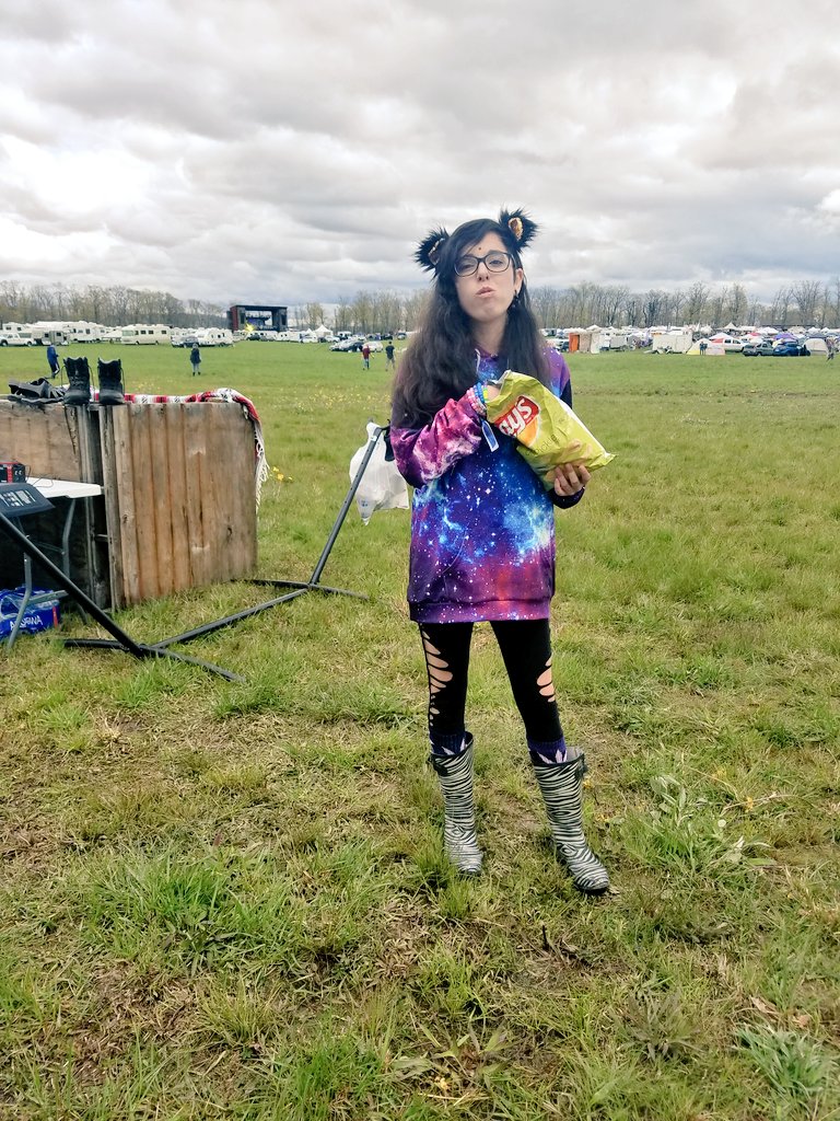 brutallyfluffy's tweet photo. Just a munchy bear in her natural habitat🐻 #backwoods2018 https://t.co/PS14uJn2N8