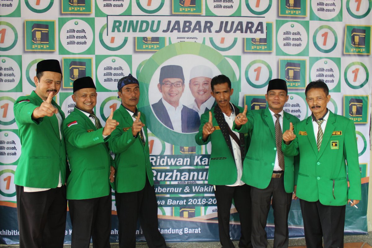 SintaFeronika's tweet photo. kita satu tujuan memajukan jabar sejahtera
#rindujabarjuara1
#EMASTETAPKOKOH
@ridwankamil
@pepepsae
@DPP_PPP
@KarpetPabrik
@alimanpurnama9 
@FahmiMa45704518 https://t.co/lJIXrNJDMt