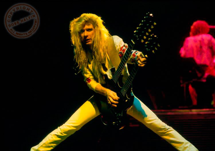 Happy rockin Birthday to the late Steve Clark,  he would be 58. 