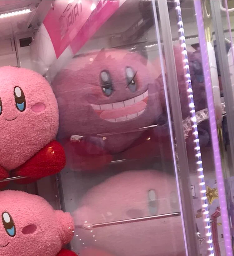 クレーンゲームですげえミラクル起こってるwカービィとゲンガーが合体すると変な顔w