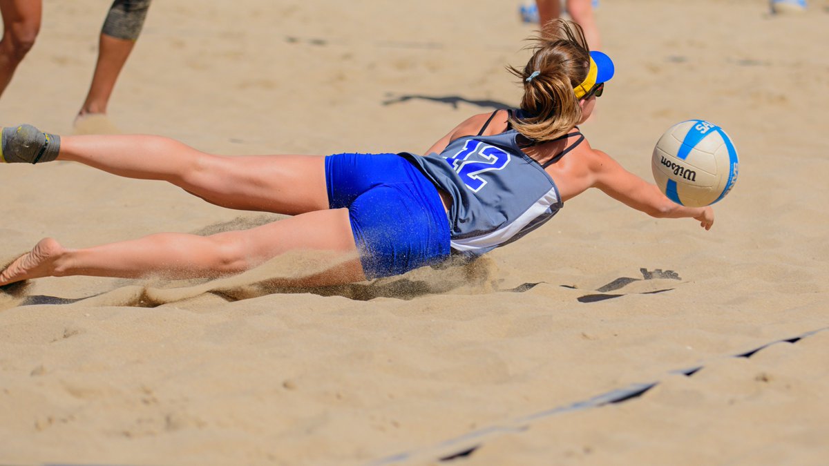 2mduffel's tweet photo. A few more shots from my first attempt at shooting beach volleyball. It was fun and difficult. I hope everyone has a tolerable and low stress work week. @CSUBAthletics #CSUBbvb Cheers! 😎🥃
more in this gallery: https://t.co/fa78PGdSm4 https://t.co/KCZwUVhPK1