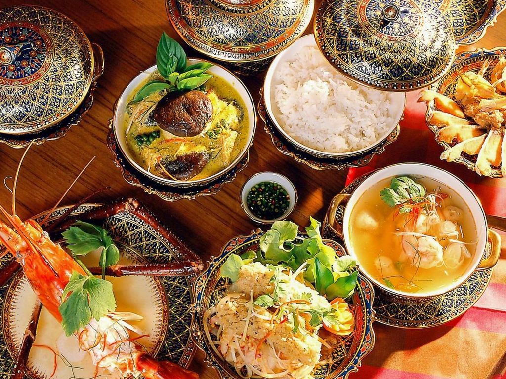April_Magazine's tweet photo. What Thai Food Means in the Dreams of the Diaspora "Our food is an inheritance, every jasmine rice loaded with memories and dreams." #padthaigate #rendanggate https://t.co/xyhMZ0w26G https://t.co/0UOPikUNot