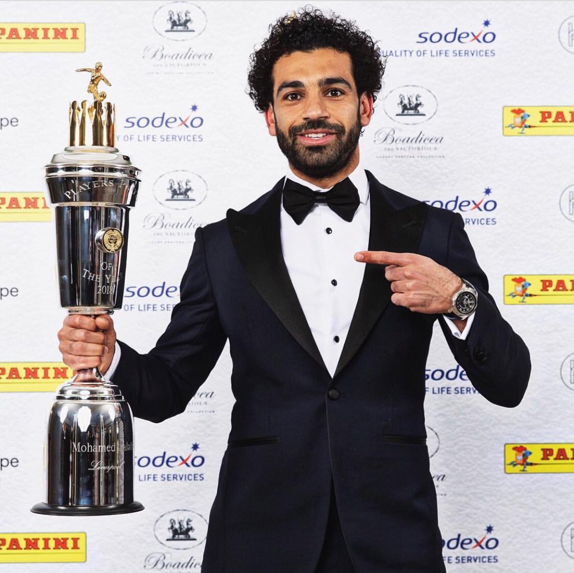 18albertomp's tweet photo. Totally deserved @22mosalah 🏆🙏🏻👏🏻⚽️ #lfc #ynwa #hermano #señor #king #marcaungolcuandopuedas 😂 https://t.co/isBO24XGok