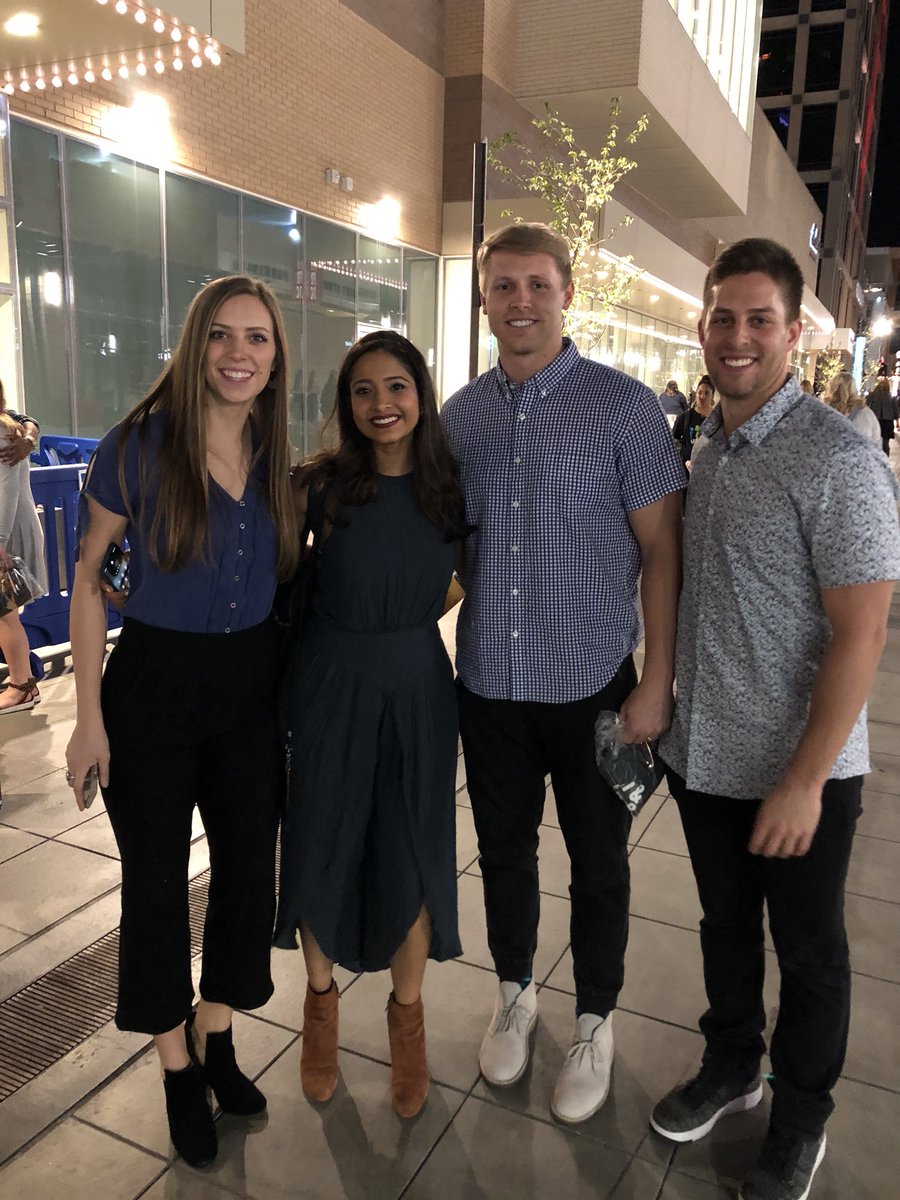 gavinfowler16's tweet photo. Hey @shoba_narayan amazing performance tonight! How about for your day off you let me take you to the jazz game tomorrow night? Could be a great way to warm your voice up for Tuesday’s performance😉 #notthrowingawaymyshot https://t.co/PD58DApIIH
