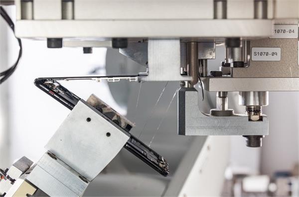 punjabkesari's tweet image. #Apple ने बनाया नया #RecyclingRobot, एक घंटे में 200 #iPhones को करेगा डिसैम्बल gadget.punjabkesari.in/gadgets/news/a… 
 .@Apple