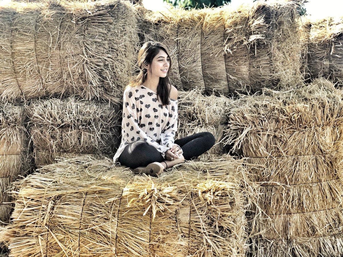 niti_taylor's tweet image. Why focus on your weakness when you have so many strengths. 🌼 
#staybeautiful#goodvibesonly#positivevibes#riseandshine