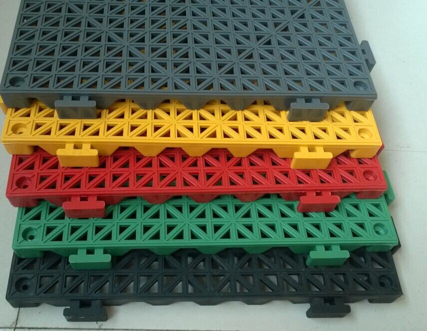 carfloor's tweet photo. Modle  : PVC Ribbed mat 305*18.5
Size :305*305*18.5mm 
Weight: 600g
All color can be do.
Item No.: PVC perforated 305*18.5
Pattern: perforated
Joint: invisible
Overall Size: 305x305x18.5(mm)
Coverage: 295x295(mm)
Material: PVC https://t.co/OLmYt1XR6a