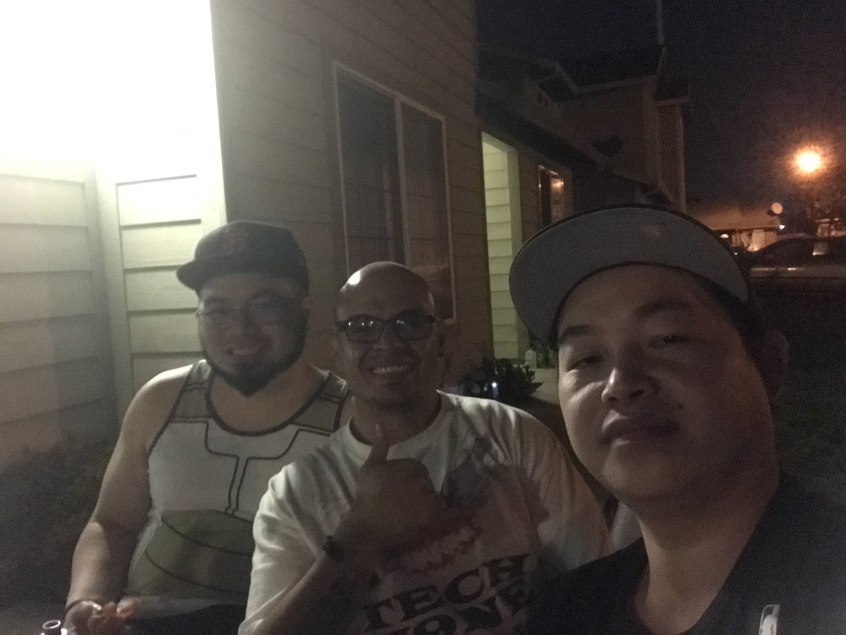 DaPPeRDan916's tweet photo. Celebrating Sammus 32nd Bday https://t.co/EB9vKK1lq9