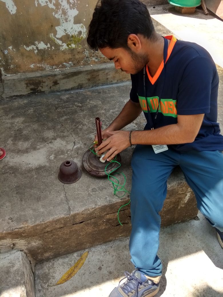 ITIBhubaneswar's tweet photo. #ServingToMankind is service to God.Trainees doing electrical repairing work at Narayani slum,Unit-8,Bhubaneswar for free. https://t.co/AWg6Z0JHRR