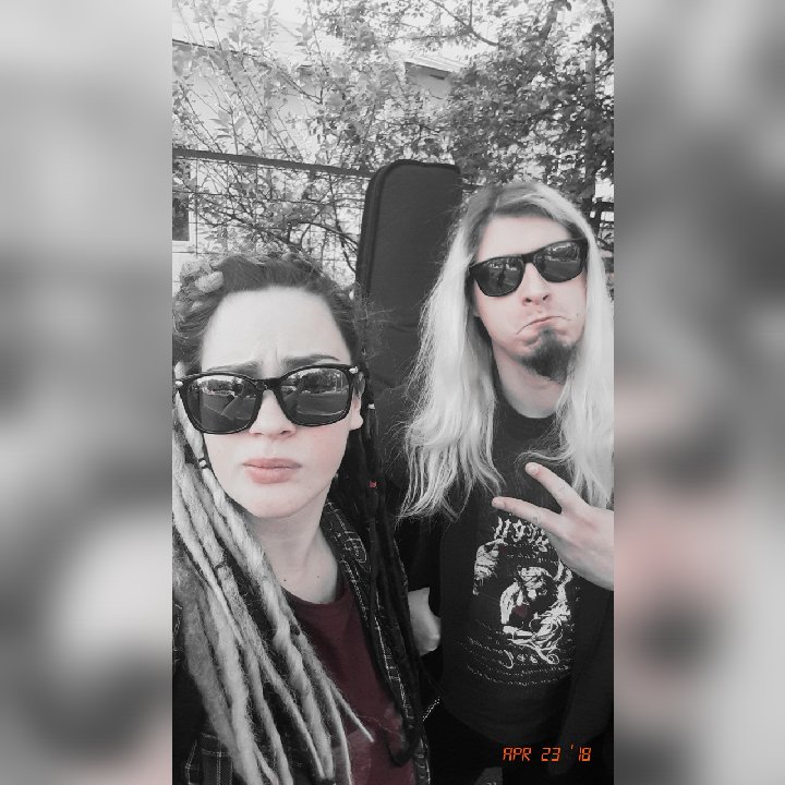 BetweenColorsRO's tweet photo. Monday morning and it's off to work! But tonight, we'll see you in @clubquantic for a healthy dose of breakdowns! Hyped!

#mondays #morning #live #concert #gig #quantic #metalcore #industrial #neoncore #simulacrum #hauling #gear https://t.co/Eyv3nrr0oV