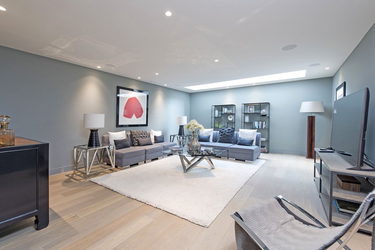 ChesterRow_'s tweet image. Modern #interiors, state of the art appliances and the security of a #gated community give Charles Baker Place a value premium that is ideal for #propertyinvestors