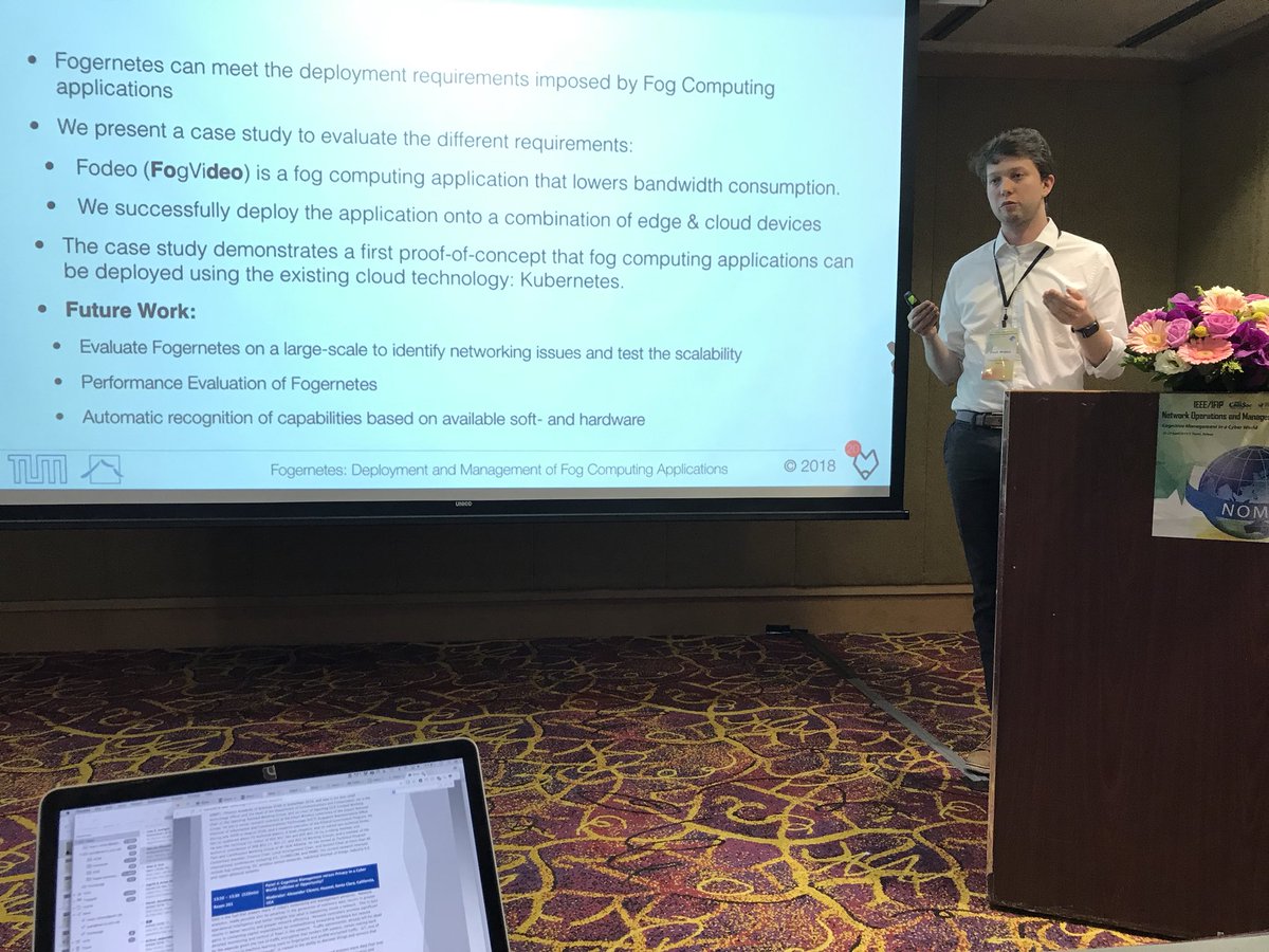dominos_iot's tweet photo. A lively discussion going on after the very interesting talk of @cwoebker https://t.co/xhHPte2Gu3